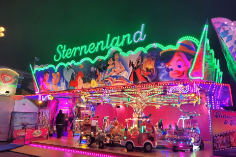 Kinderkarussell Sternenland