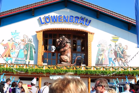 Löwenbräu-Festzelt