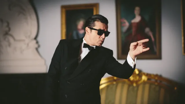 FALCO MEETS AMADEUS